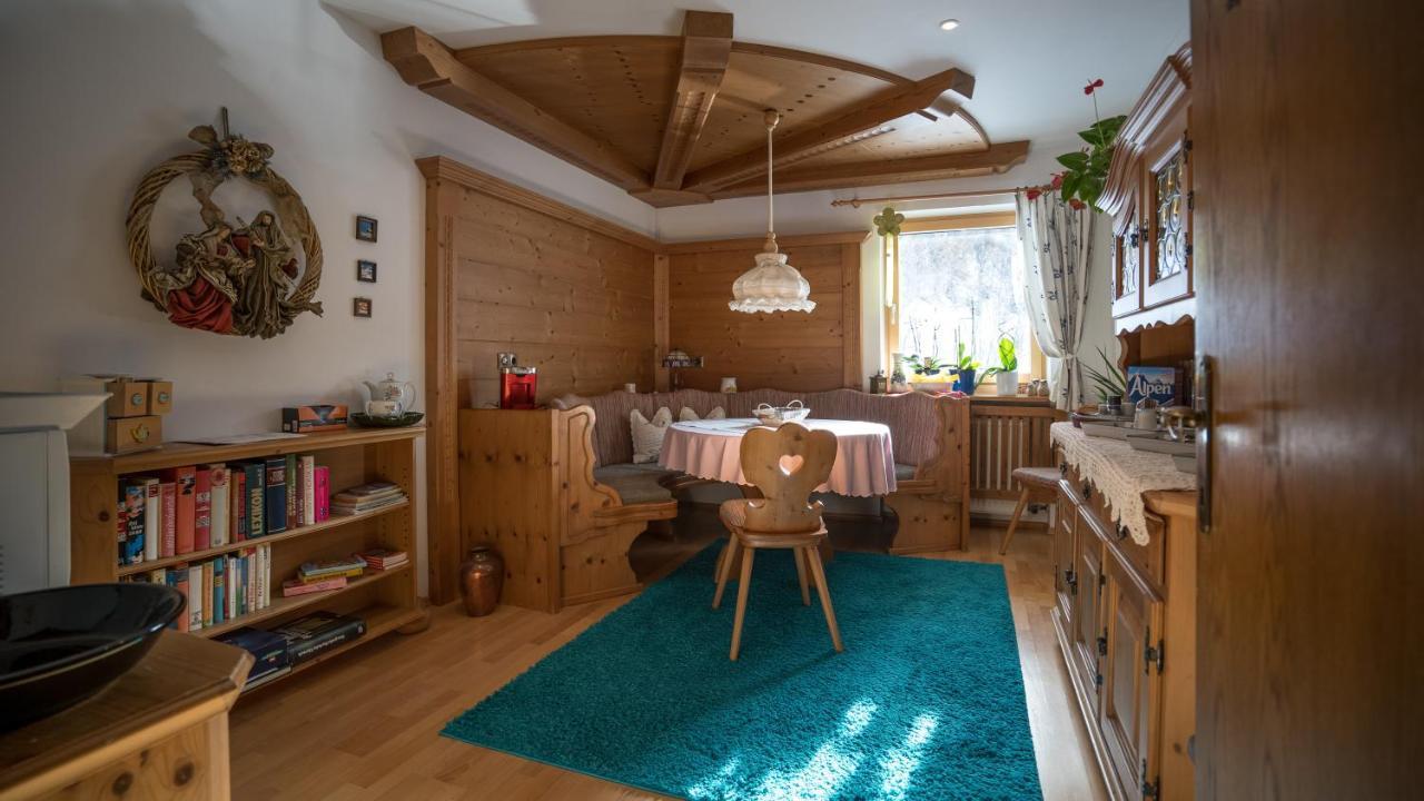 Haus Lutz Apartment Hintertux Ngoại thất bức ảnh